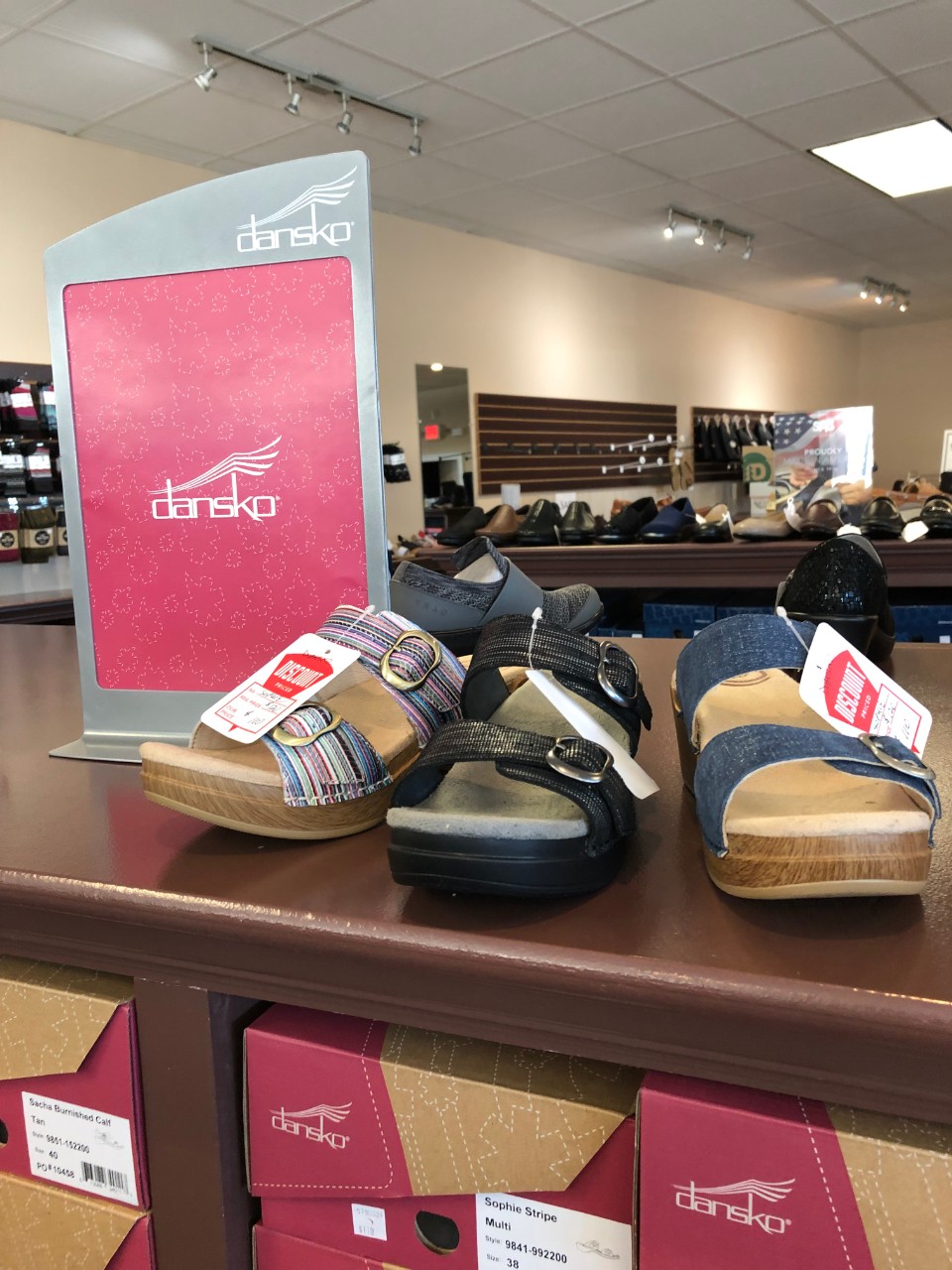 dansko shoe retailers